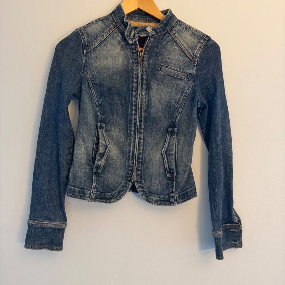 Guess Premium Denim Jacket Womens XS Blue Moto Zip Up Grommet Back Stretch USA